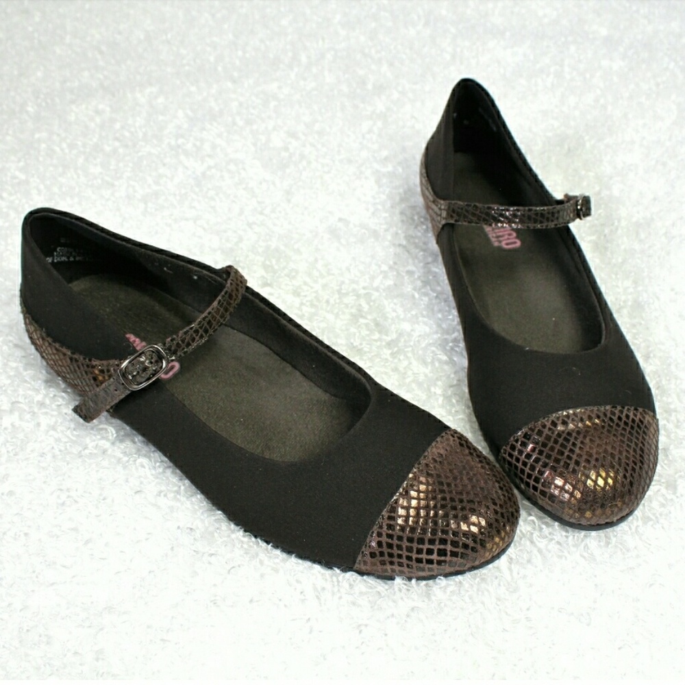 Munro brown Mary Jane walking wedge  8M